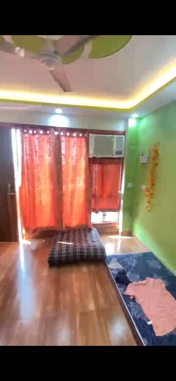 Master Bedroom in 1.5 BHK Builder Floor at New Ashok Nagar – for Rent