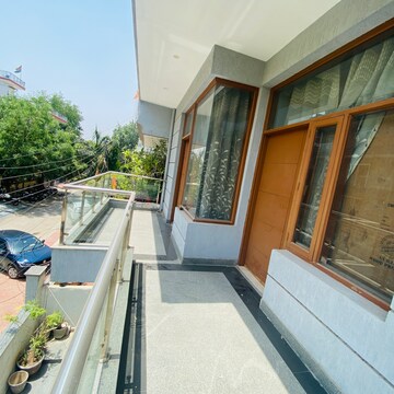 Laundry Area in  Pg at Sector 44 – for Rent