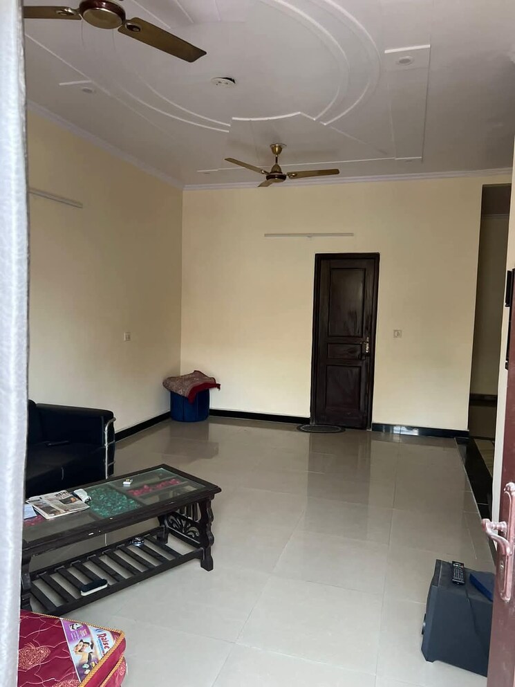Living Room, ip extension 3 Bedroom 1600 Sq.Ft. Apartment In Ip Extension Delhi 7954301