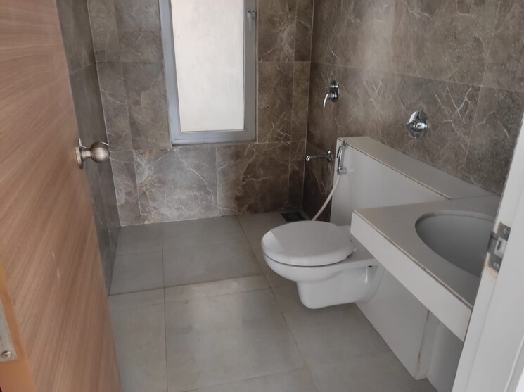 Bathroom, kalpataru-exquisite-sierra 3 Bedroom 1157 Sq.Ft. Apartment In Wakad Pune 7954333