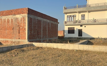 Plot For Sale in Dashauli