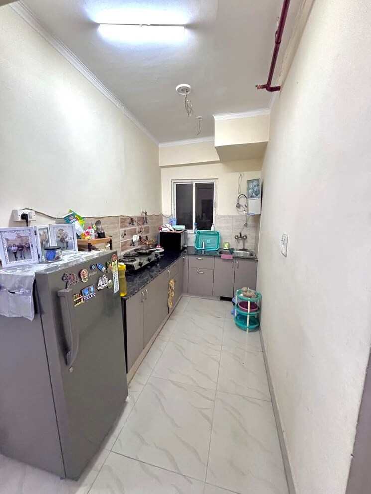 Kitchen, ip extension 3 Bedroom 1250 Sq.Ft. Apartment In Ip Extension Delhi 7954530