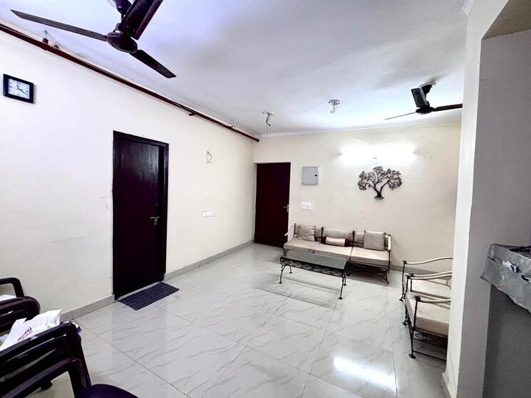 Cover Image, ip extension 3 Bedroom 1250 Sq.Ft. Apartment In Ip Extension Delhi 7954530