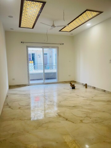 Room in 3 BHK Independent House at Sahastradhara – for Rent
