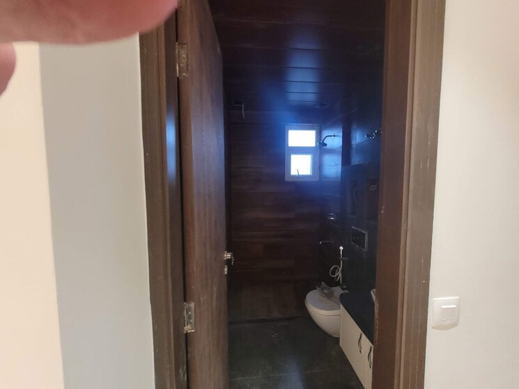 Bathroom, gms road 3 Bedroom 2157 Sq.Ft. Apartment In Gms Road Dehradun 7954601