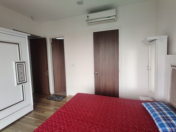 2 BHK Apartment For Rent in L&T Crescent Bay T2, Parel