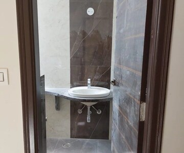 Bathroom in 6+ BHK Independent House at Hrbr Layout – for Sale