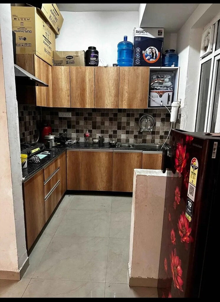 Kitchen, ip extension 3 Bedroom 1250 Sq.Ft. Apartment In Ip Extension Delhi 7954636