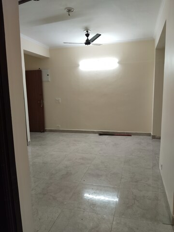 Room in 3 BHK Apartment at Amrapali Leisure Park, Amrapali Leisure Valley – for Rent