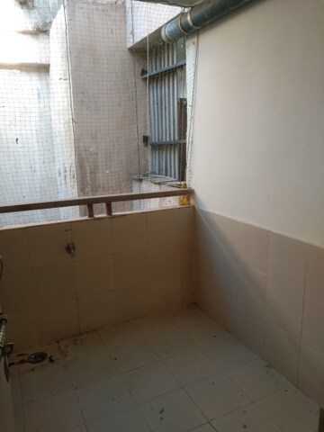 Balcony in 2 BHK Apartment at Alkapuri – for Rent