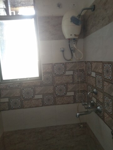 Attached Bathroom in 2 BHK Apartment at Alkapuri – for Rent