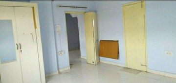 Master Bedroom in 2.5 BHK Apartment at Bhind Road – for Sale