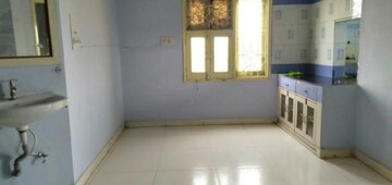 Room in 2.5 BHK Apartment at Bhind Road – for Sale