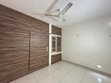 Room in 3 BHK Builder Floor at Hsr Layout – for Rent