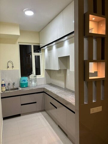 2 BHK Apartment For Rent in Pyramid Elite, Sector 86