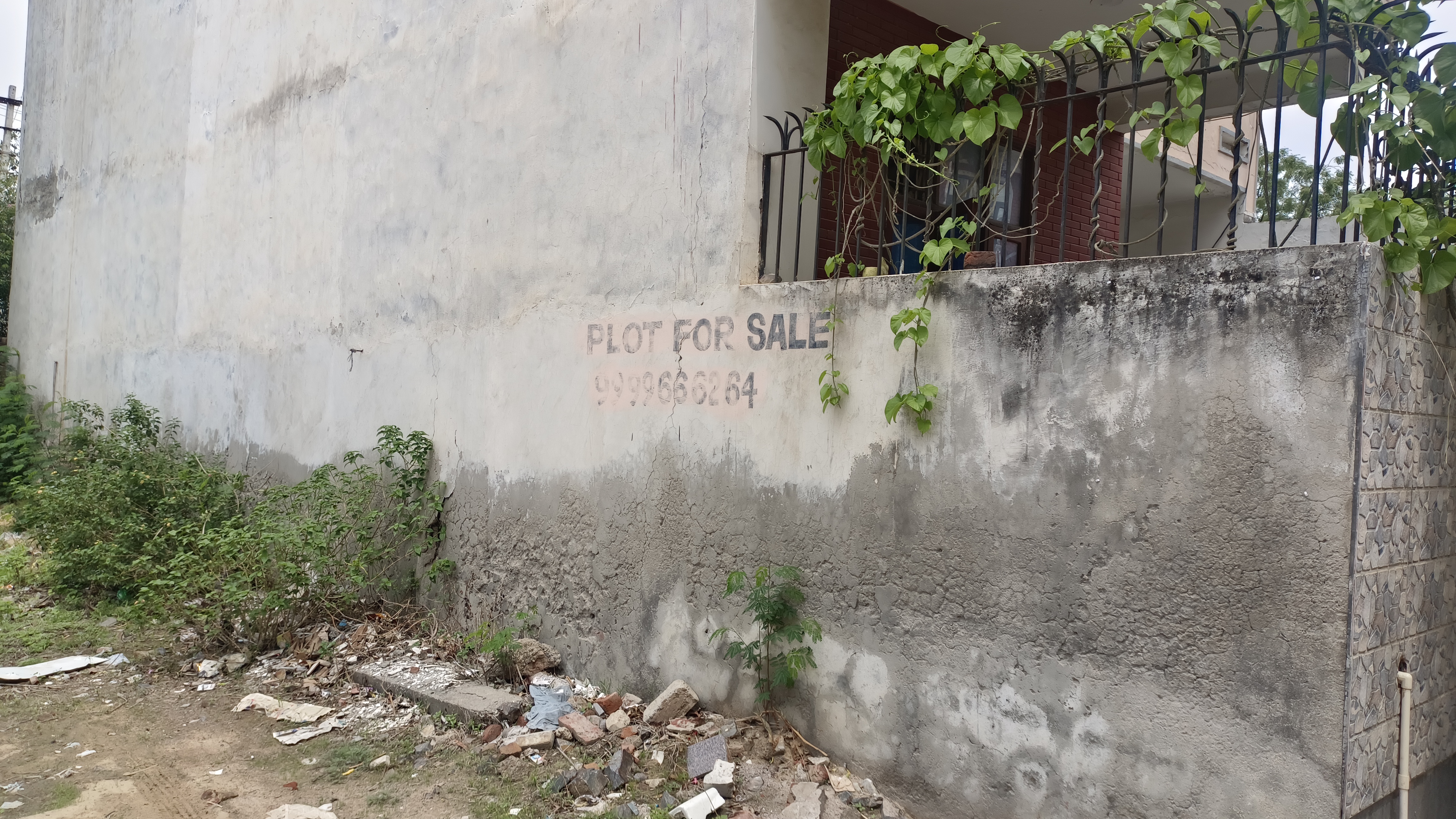 Plot For Sale in Sai Kunj New Palam  vihar