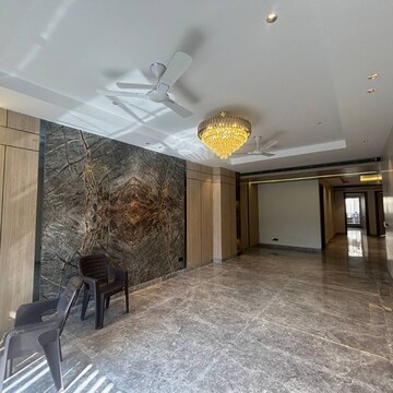 Room in 6+ BHK Independent House at Sector 47 – for Sale