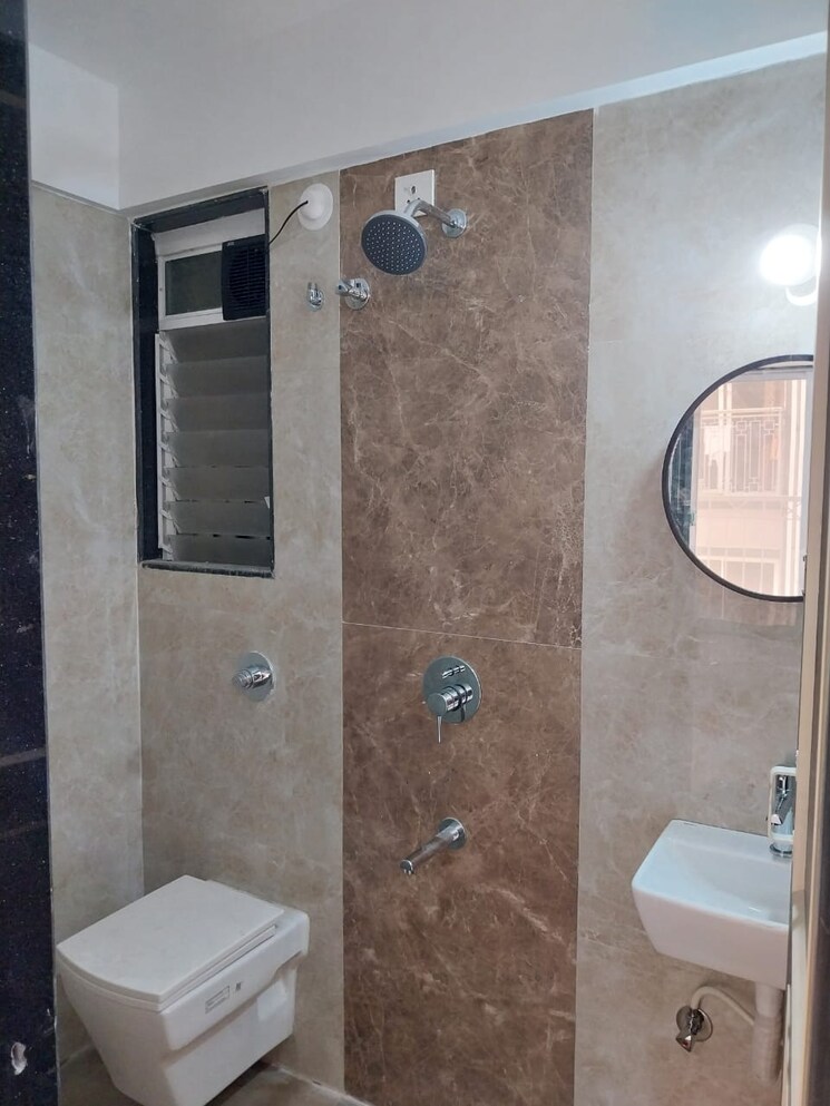 Bathroom, hiranimanthan-shree-ganesh-krupa-chs 2 Bedroom 600 Sq.Ft. Apartment In Kurla East Mumbai 7954954