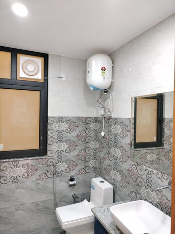 Bathroom in 4 BHK Builder Floor at Sector 11 Dwarka – for Rent