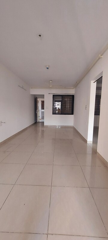Room in 2 BHK Apartment at Nanded Asawari, Nanded – for Rent