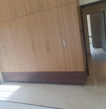 Furnished Amenities in 2 BHK Apartment at Narendra Nagar – for Rent