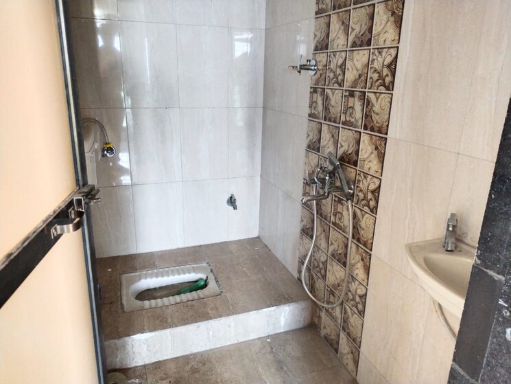 Bathroom, veer-splendor 1 Bedroom 394 Sq.Ft. Apartment In Nalasopara East Palghar 7955256