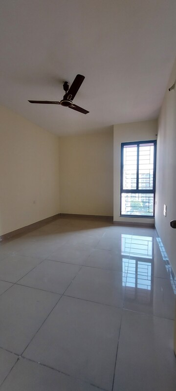 Room in 2 BHK Apartment at Nanded Madhuvanti, Sinhagad Road – for Rent