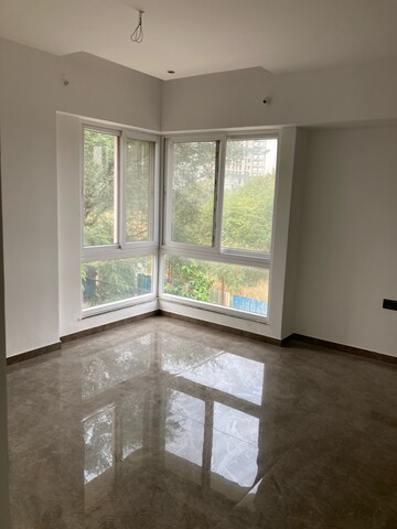 Room in 3.5 BHK Apartment at Mantra Sky Homes, Magarpatta City – for Sale