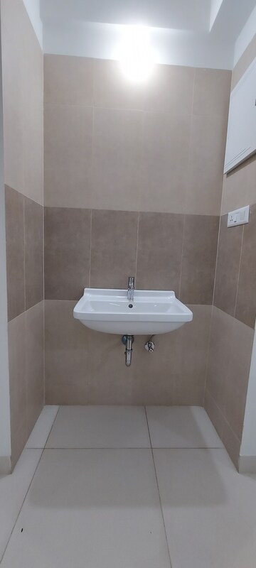 Bathroom in 2.5 BHK Apartment at Nanded Kalashree, State Bank Nagar – for Rent