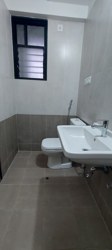 Bathroom in 2.5 BHK Apartment at Nanded Kalashree, State Bank Nagar – for Rent