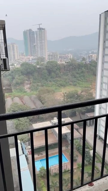 Master Bedroom in 2 BHK Apartment at Hiraco Eminence, Mira Road – for Rent