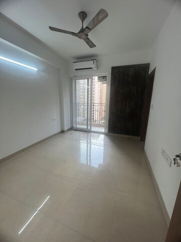 Room in 3 BHK Apartment at ATS Nobility, Sector 4 Greater Noida – for Sale