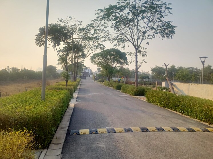 Garden, godrej-retreat  108 Sq.Yd. Plot In Sector 83 Faridabad 7955547