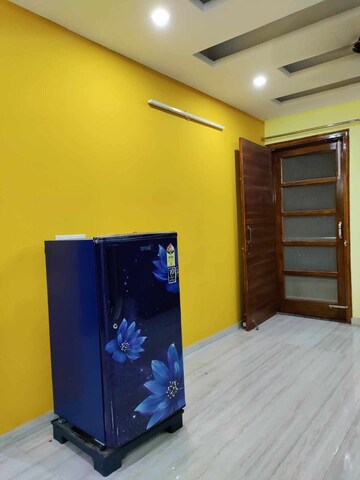 Room in 1 BHK Apartment at Rashmi Divya Complex, Vasai Road – for Rent