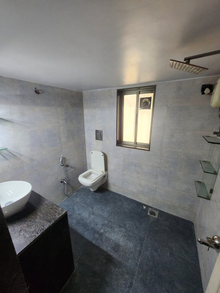 Attached Bathroom, valentine-apartment 2 Bedroom 825 Sq.Ft. Apartment In Khar West Mumbai 7955490