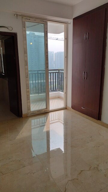 Room in 3 BHK Apartment at Vasant Kunj – for Rent