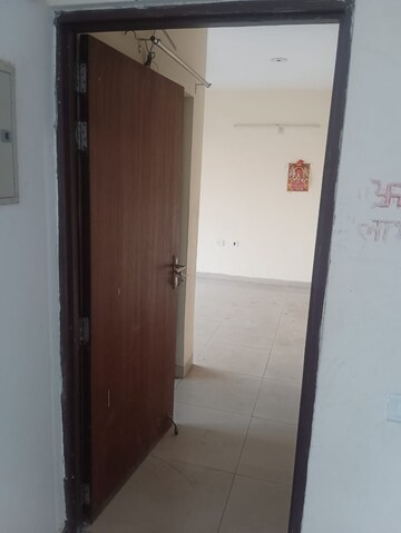 Room in 2 BHK Builder Floor at Wave Floors, Mahurali – for Sale