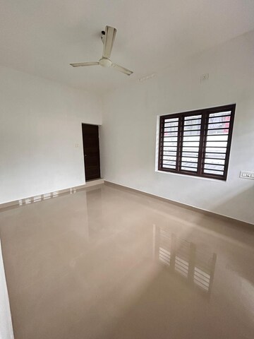 Room in 3 BHK Villa at Kuttanellur – for Sale
