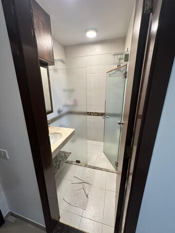 Bathroom in 2.5 BHK Apartment at Oberoi Realty Splendor, Jogeshwari East – for Rent