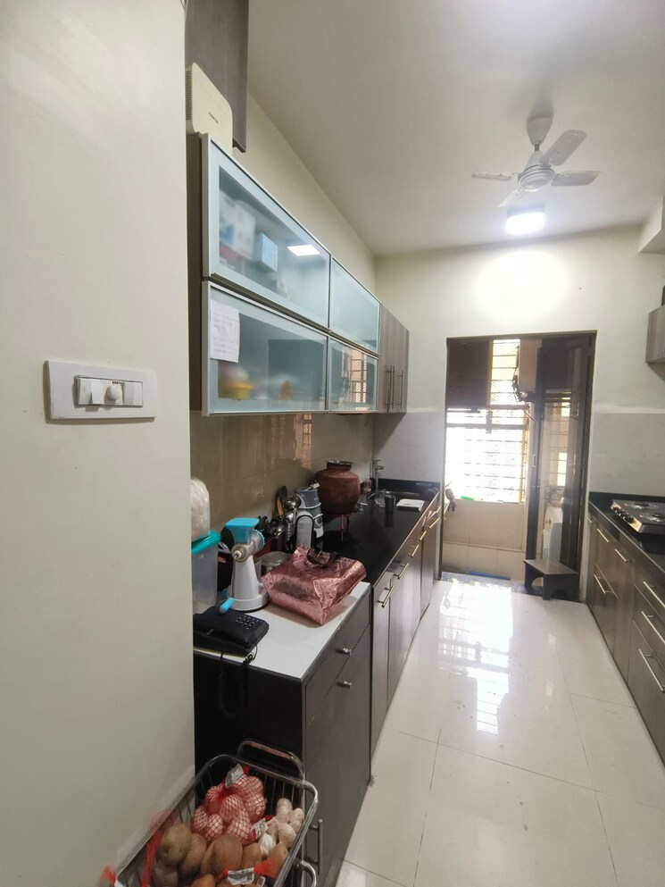Kitchen, oberoi-realty-woods 2.5 Bedroom 1330 Sq.Ft. Apartment In Goregaon East Mumbai 7956154