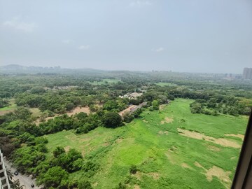 2.5 BHK Apartment – Exterior View View at Oberoi Realty Woods, Goregaon East - for Rent