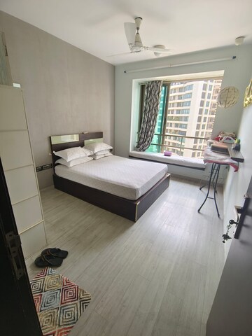Bedroom in 2.5 BHK Apartment at Oberoi Realty Woods, Goregaon East – for Rent