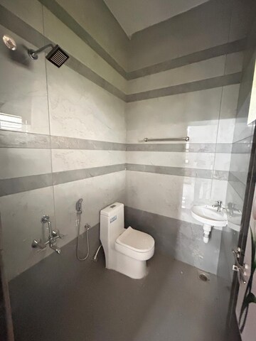 Bathroom in 4 BHK Villa at Moorkanikkara – for Sale