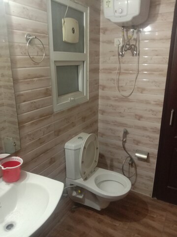 Bathroom in 3 BHK Builder Floor at Omaxe Ambrosia, North Mullanpur – for Sale