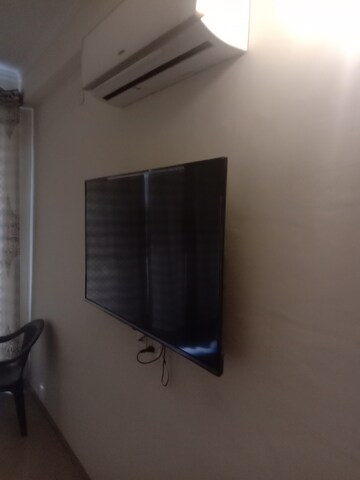 Room in 3 BHK Builder Floor at Omaxe Ambrosia, North Mullanpur – for Sale