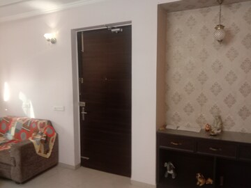 Master Bedroom in 3 BHK Builder Floor at Omaxe Ambrosia, North Mullanpur – for Sale