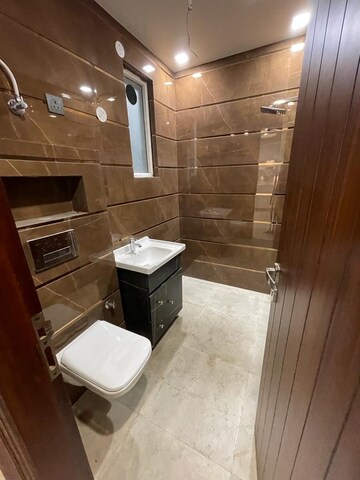 Kitchen in 3 BHK Apartment at Omaxe World Street, Sector 79 – for Rent