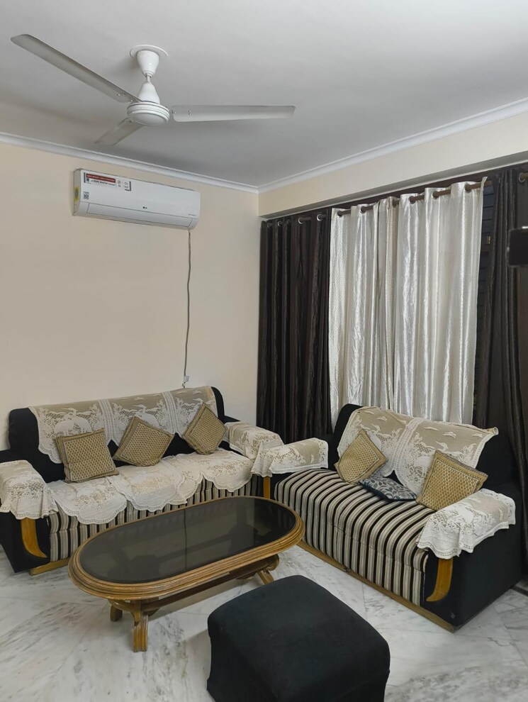 Living Room, greater kailash i 1 Bedroom 450 Sq.Ft. Apartment In Greater Kailash I Delhi 7956629