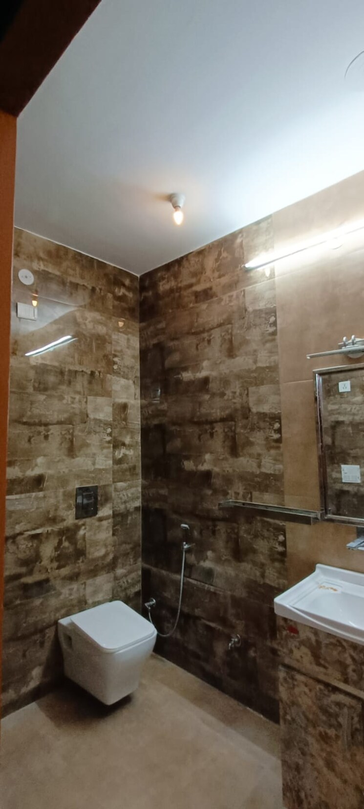 Bathroom, vasant kunj 4 Bedroom 2000 Sq.Ft. Builder Floor In Vasant Kunj Delhi 7956736