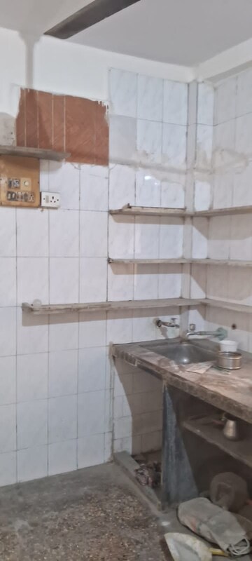 Master Bedroom in 1 BHK Apartment at Saraswati Building Goregaon, Goregaon West – for Rent